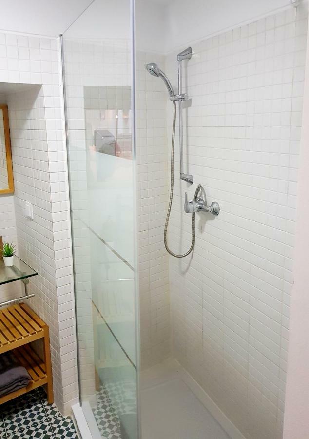 * 5 Star Apartment In Historic District * Walk 2 Alfama! Lisbon Exterior photo