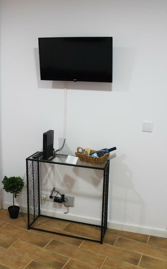 * 5 Star Apartment In Historic District * Walk 2 Alfama! Lisbon Exterior photo